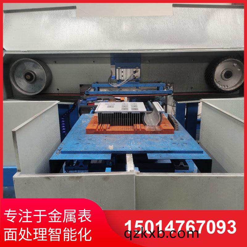 鋁材(cai)直紋拉絲機定製